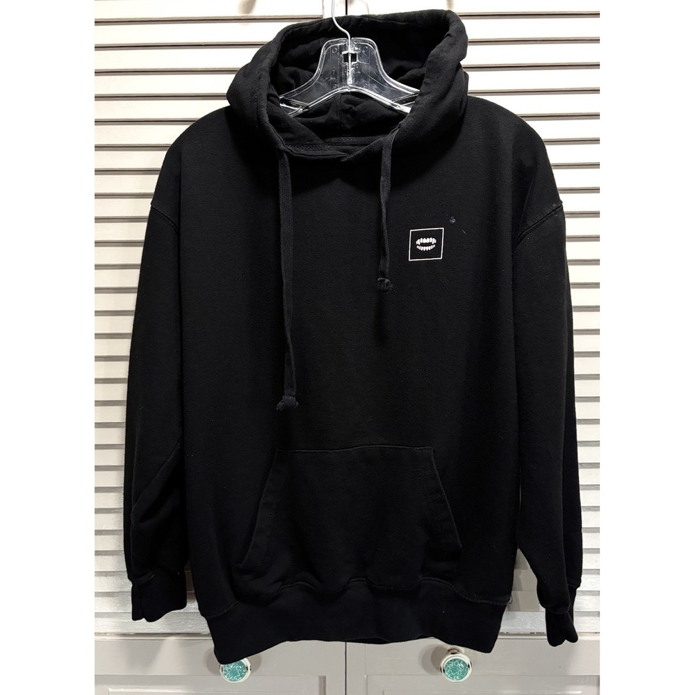 Chomp Long Sleeve Pullover Sweatshirt Hoodie Size M Graphic Logo Skull Unisex
